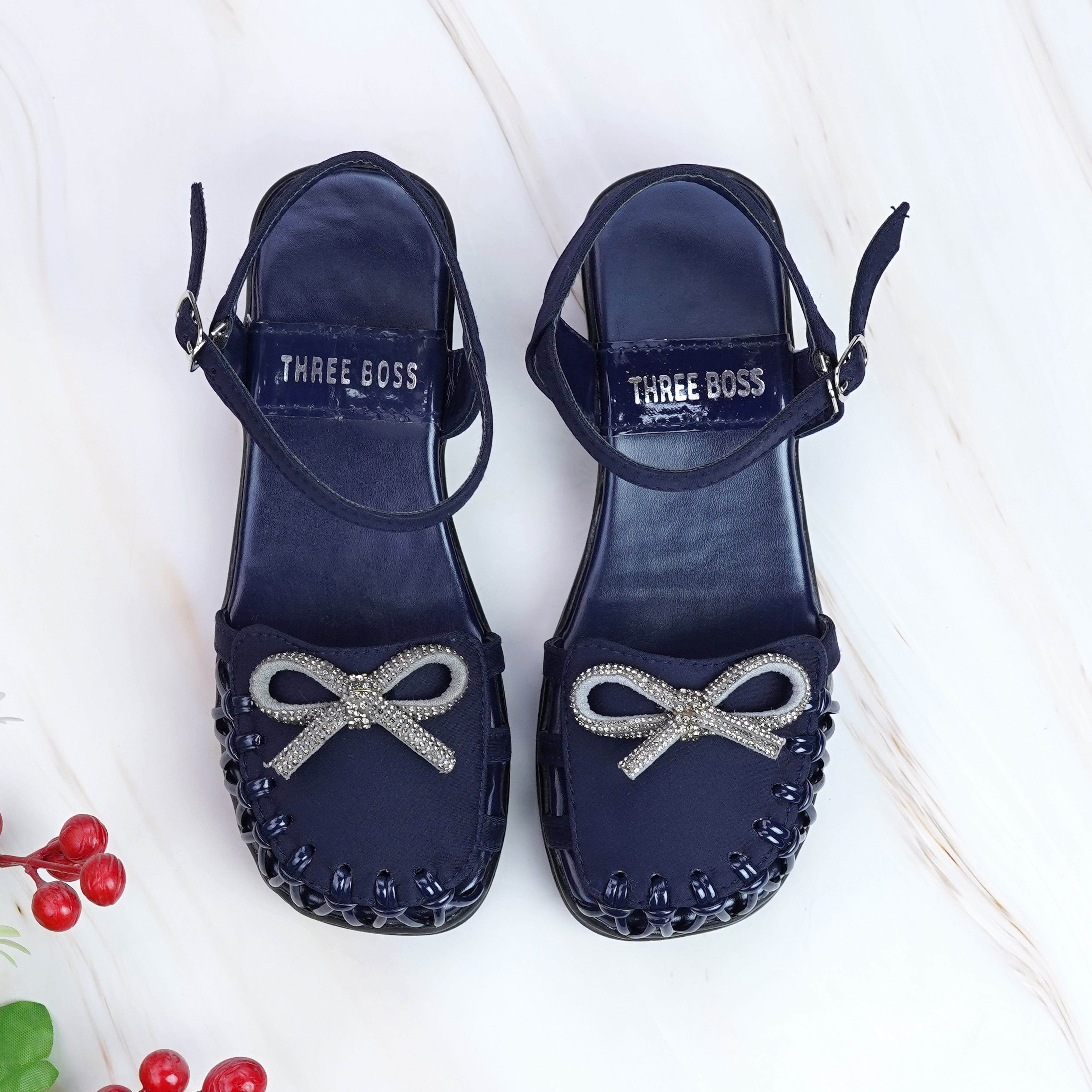 Children shoes article no 429
