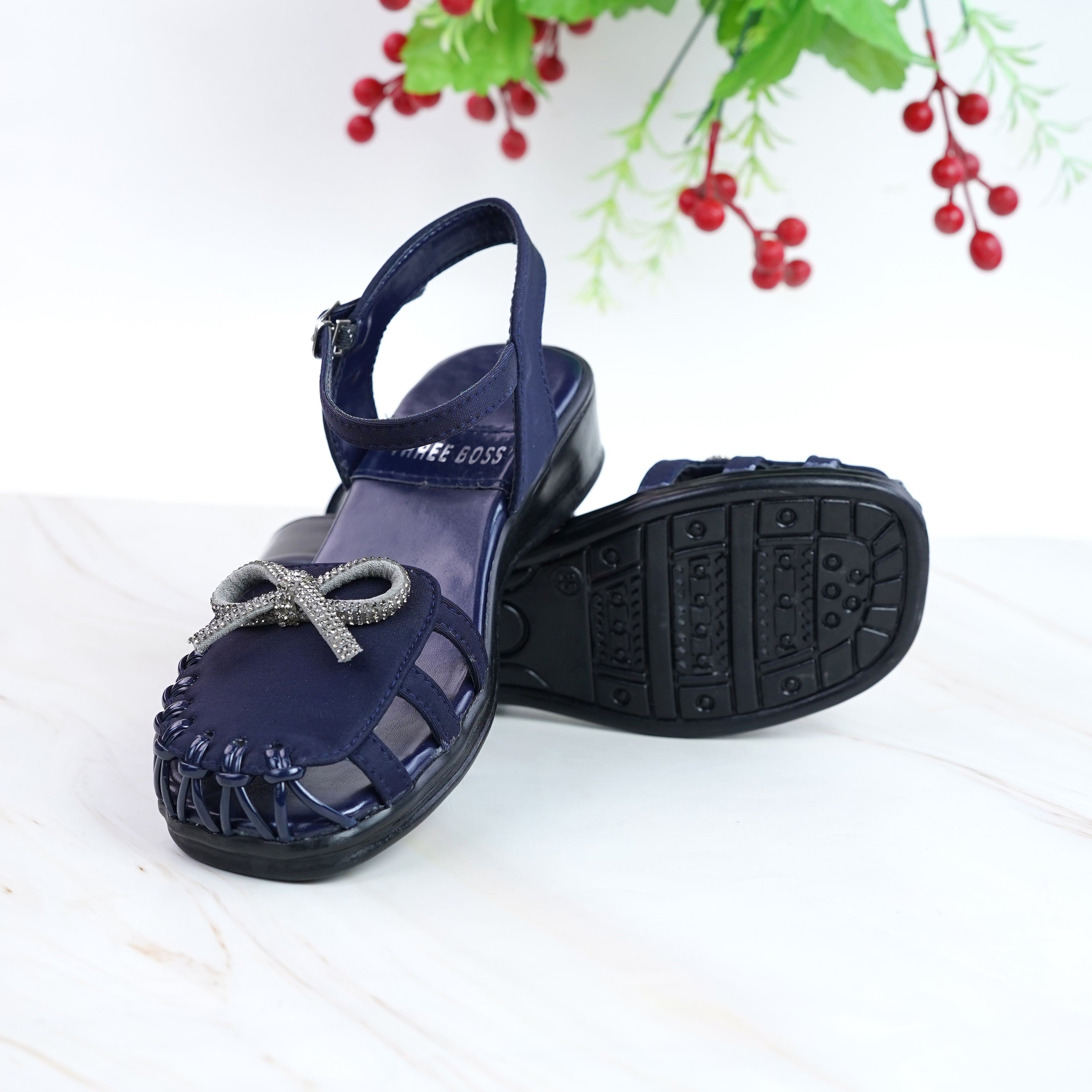 Children shoes article no 429
